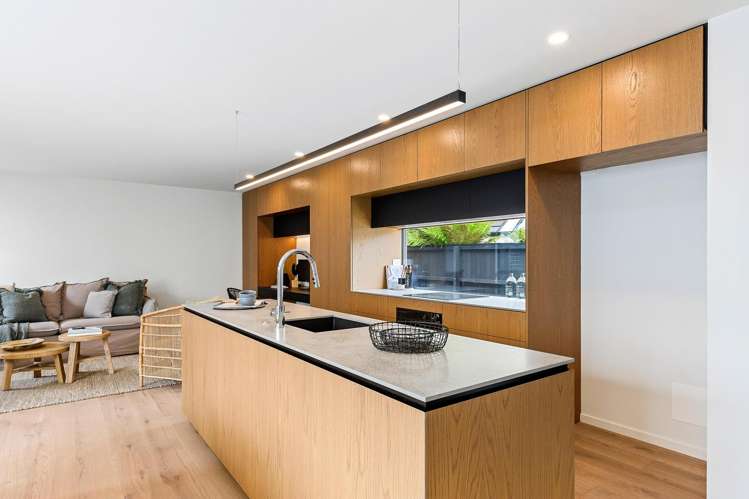 12B Exeter St Merivale_1