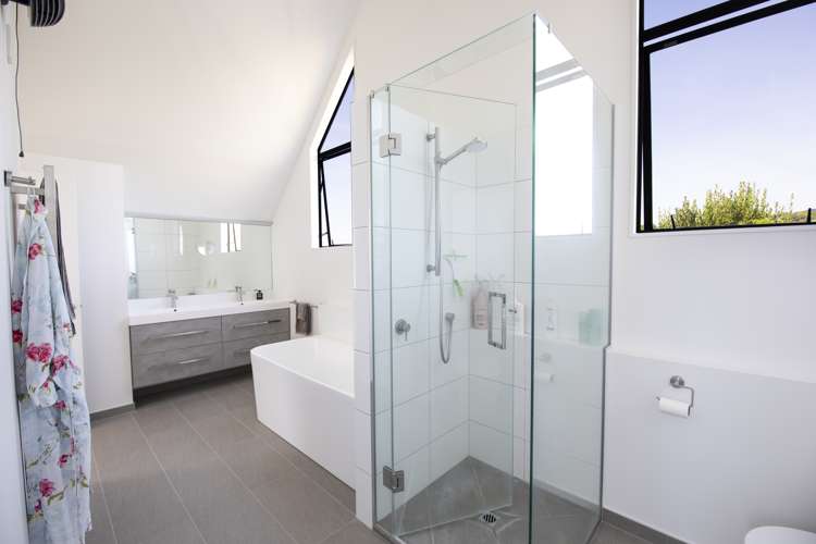 9 Ridgeway Terrace Taradale_16