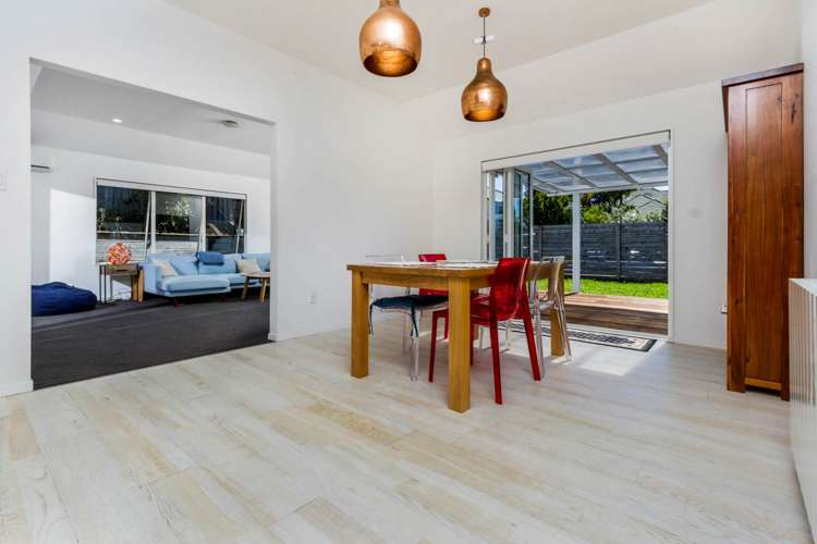 35 Caversham Drive Torbay_8