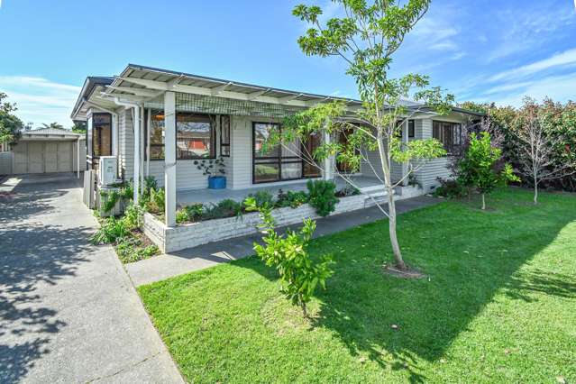 Family oasis in a quiet cul-de-sac