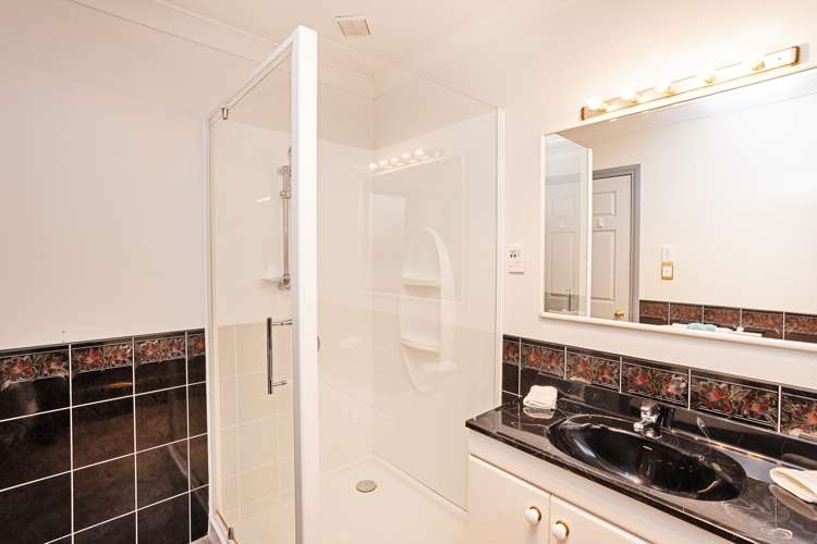 29 Hardy Street Strathern_14