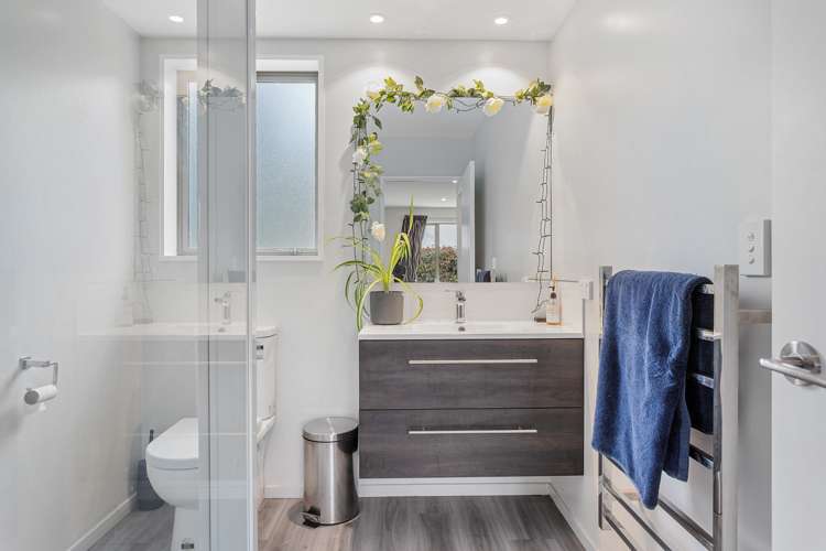 573 Oxford Road Fernside_21