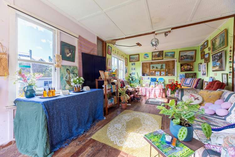 13 Forest Road Raumati South_28