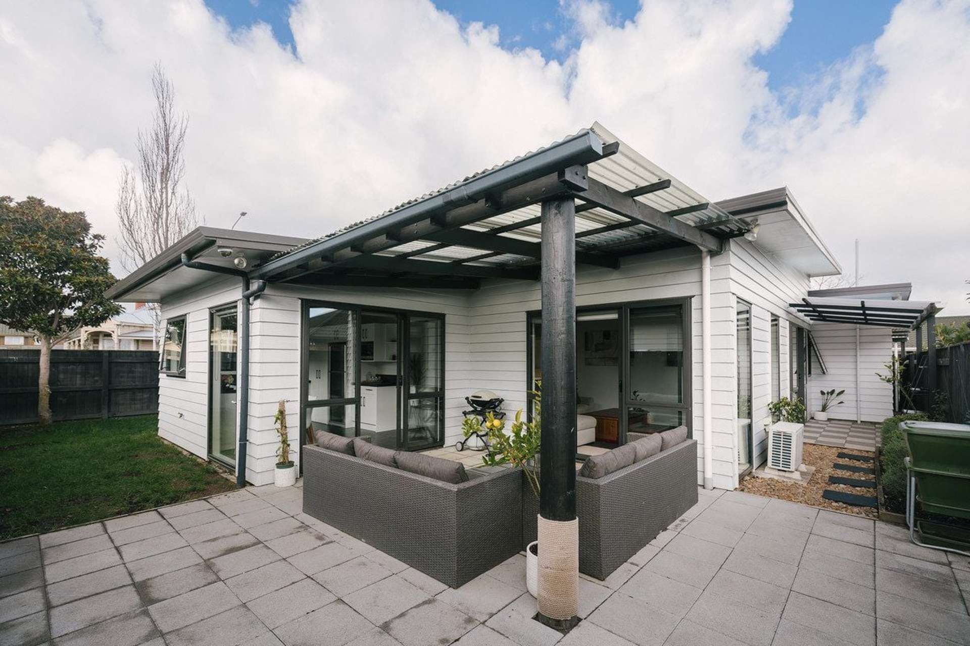 143 Grey Street Palmerston North_0