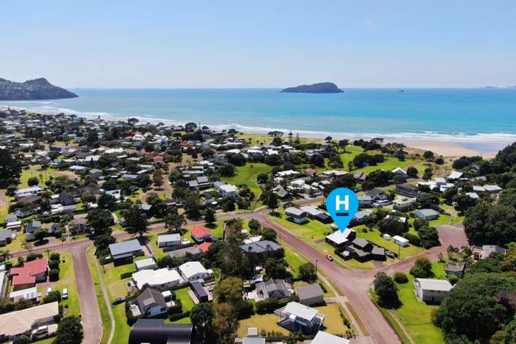 1 Mount Avenue Pauanui_1