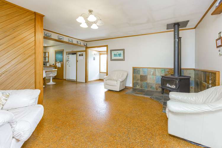 32 Pohutukawa Road Beachlands_9