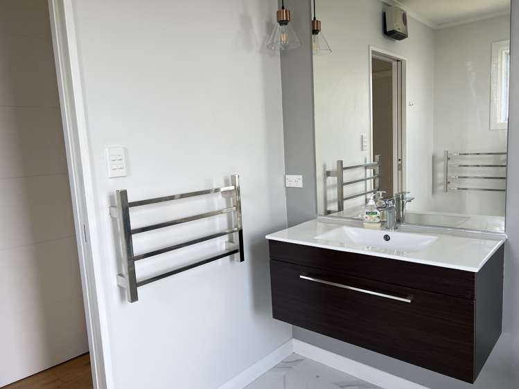 8 Charles Street Allenton_6