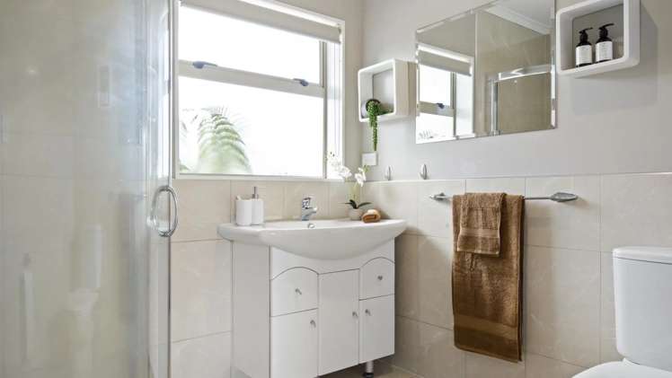 14A Ridgeway Road Pukekohe_12