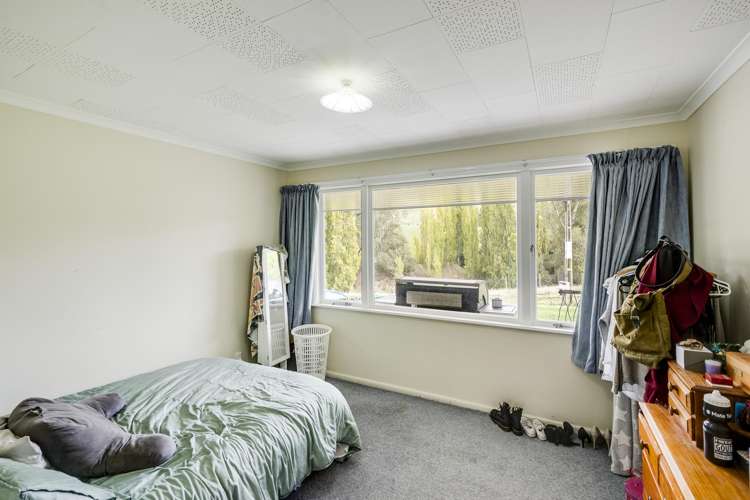 1199 Middle Road Poukawa_12