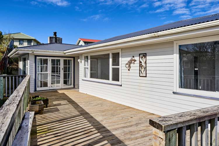 22 Longcroft Terrace Newlands_1