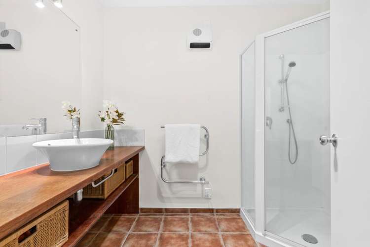 400 Cove Road Waipu_12