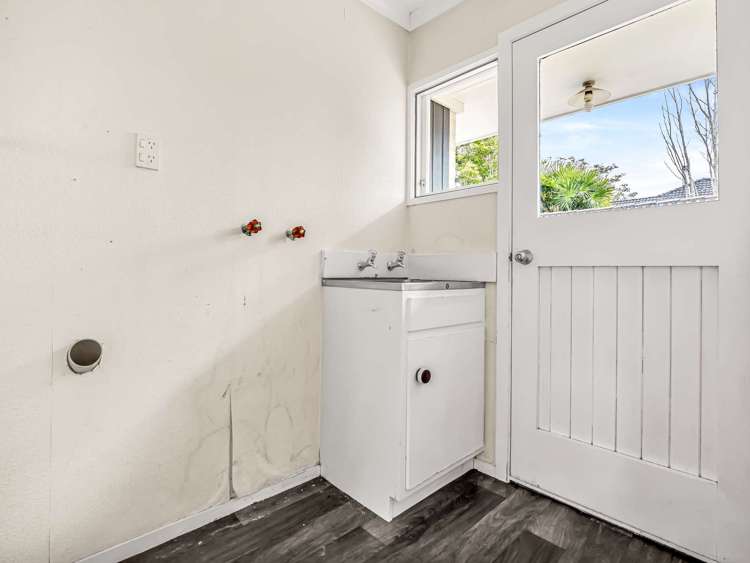 32 Mcmeekan Avenue Chartwell_23