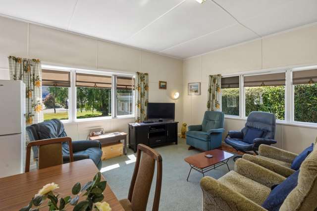 56 State Highway 1 Motuoapa_4