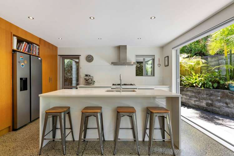 3/304 Beach Road Campbells Bay_9