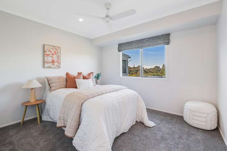 1/4 Roberts Road Matakatia_17