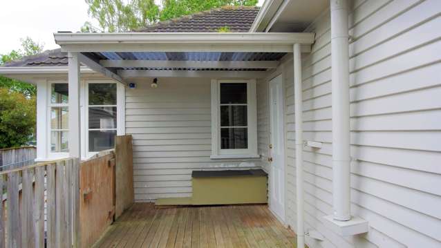 3 Bedroom Family Home in Takaro