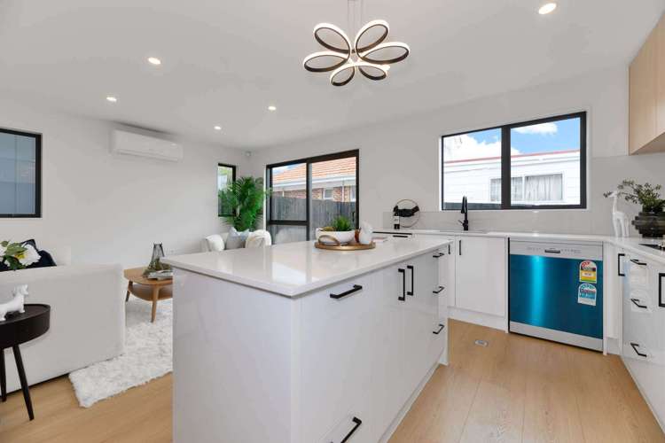 728 Richardson Road_3