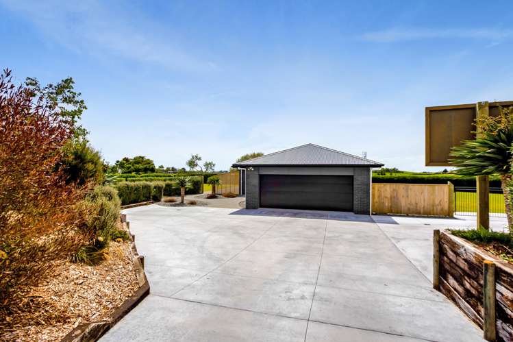 135 Sealy Road Omata_19