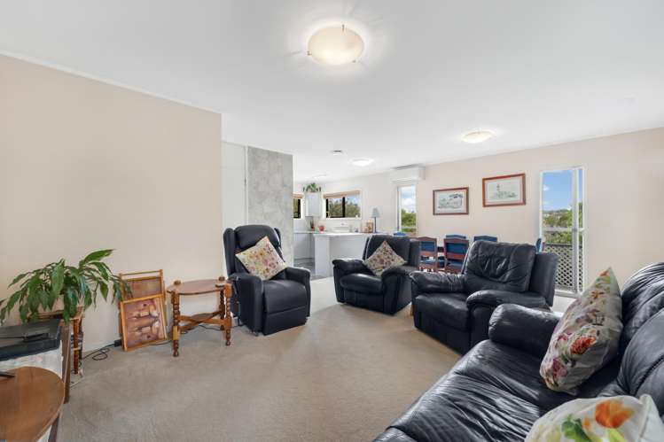 58B Mirrabooka Avenue Botany Downs_4