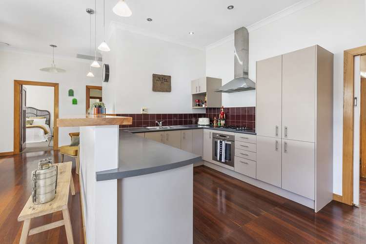 224 The Parade Island Bay_7