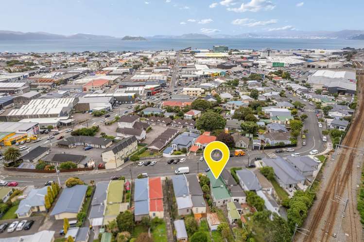 47 Riddlers Crescent Petone_20