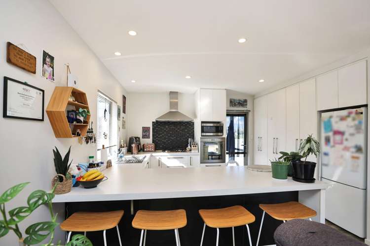 227 Racecourse Road Allenton_5