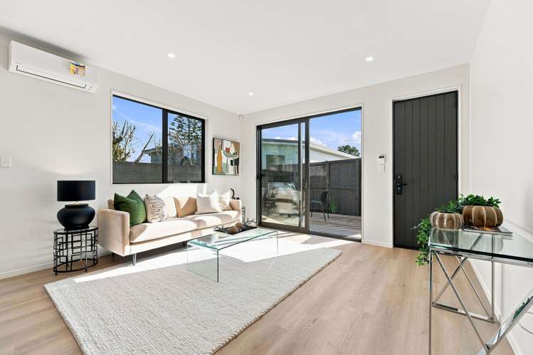 12A and 12E Roseberry Avenue_2