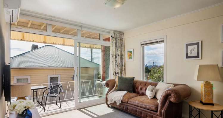 2/219 Onewa Road Birkenhead_1