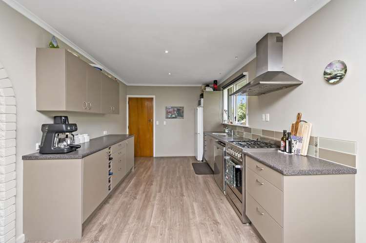 55 Oriana Crescent Hornby_7