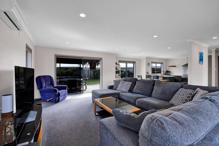 5a James Drive Bell Block_9