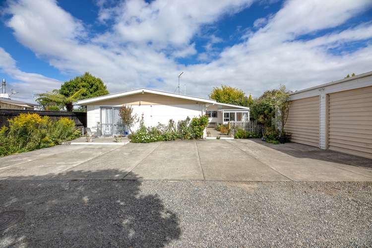 5a Newbourne Crescent Redwoodtown_21