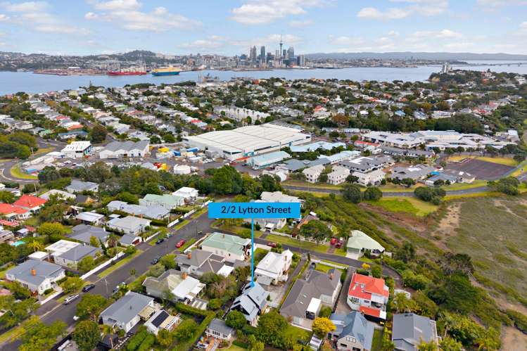 2/2 Lytton Street Devonport_21