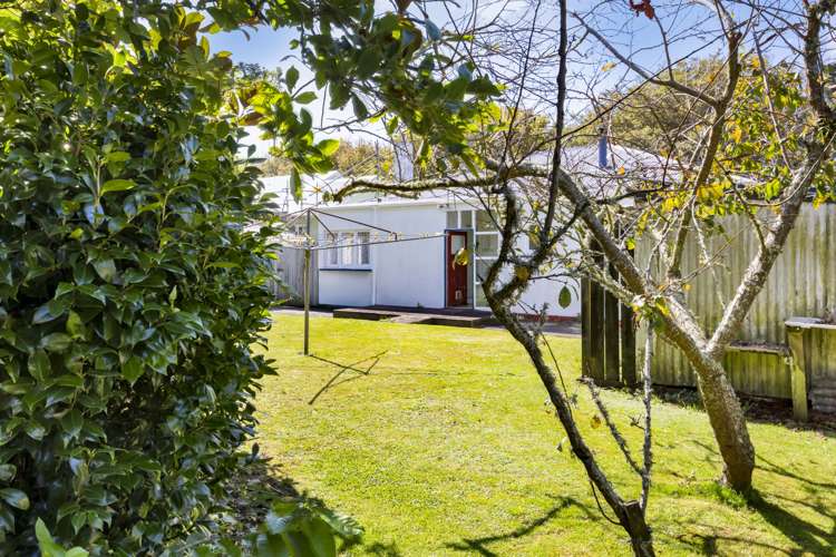 36 Percy Avenue Stratford_21