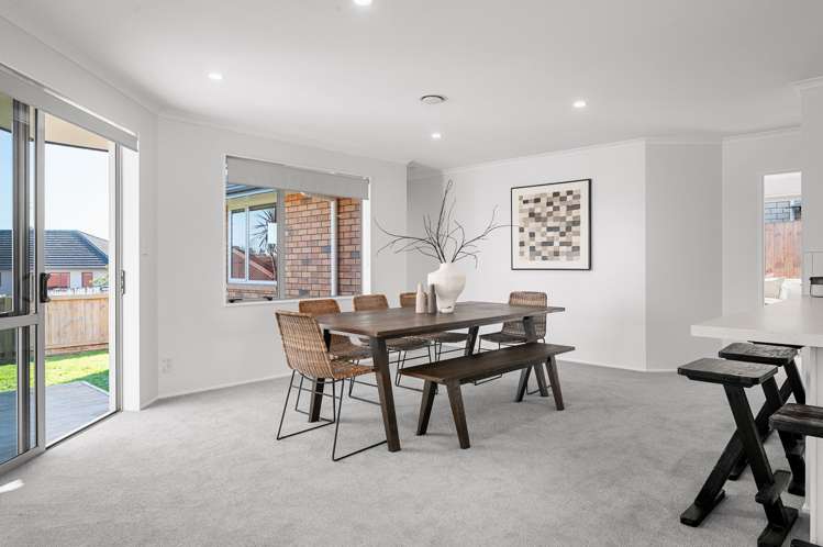 7 Farleigh Close Huntington_2