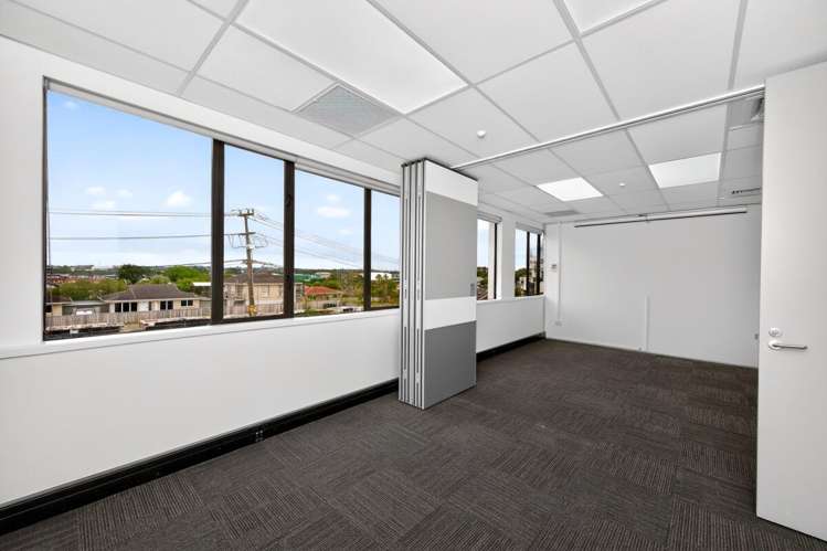 19 Byron Avenue Takapuna_13