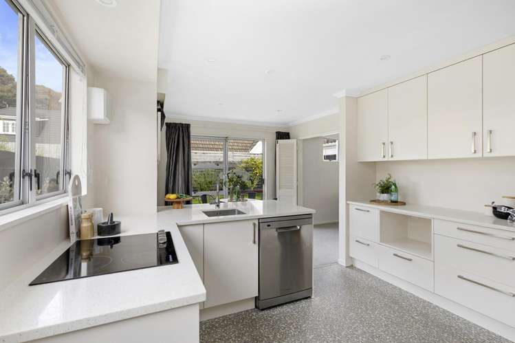 20A Marina Grove Hutt Central_7