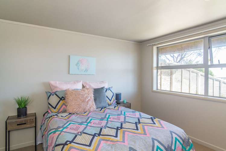 8c View Road Titahi Bay_13