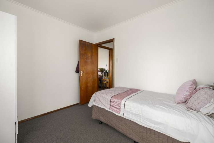 16 Antrim Crescent Otara_13