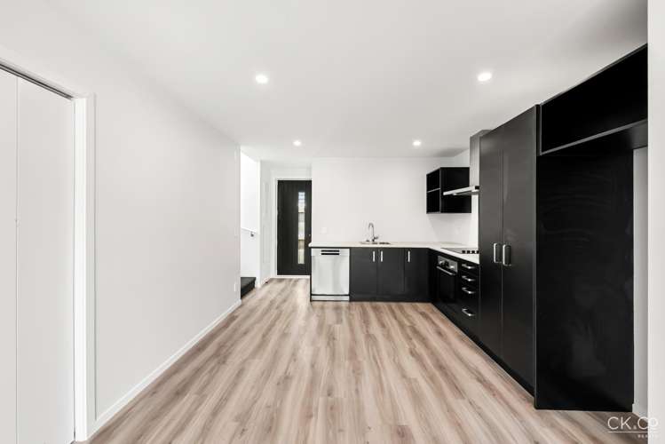 1/41 Main Road Wainuiomata_4