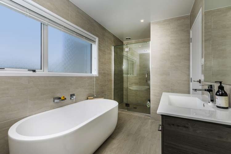 4a Makura Road Long Bay_10