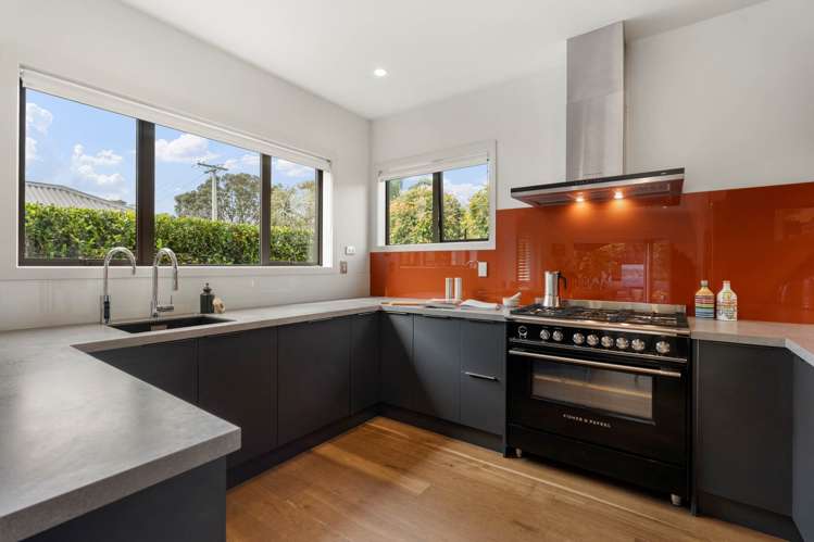 16 Komaru Street Remuera_13