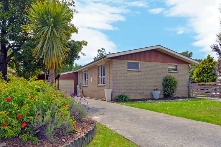 27 Kinmont Crescent Mosgiel_1