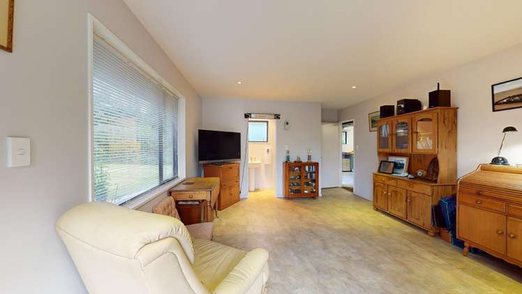 20 Grayburn Road Elgin_19