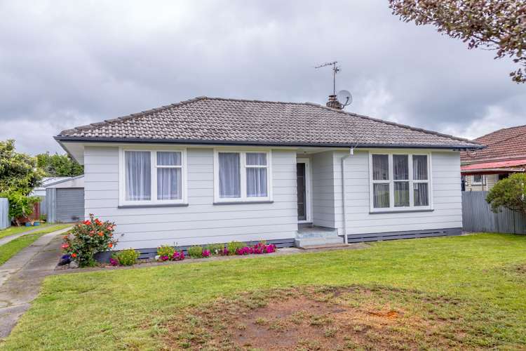 33 Stuart Crescent Masterton_14