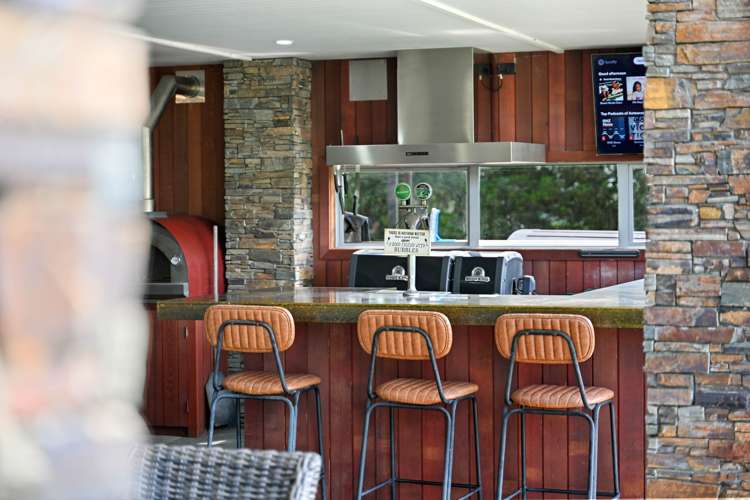 43 Oaktree Lane Flagstaff_13