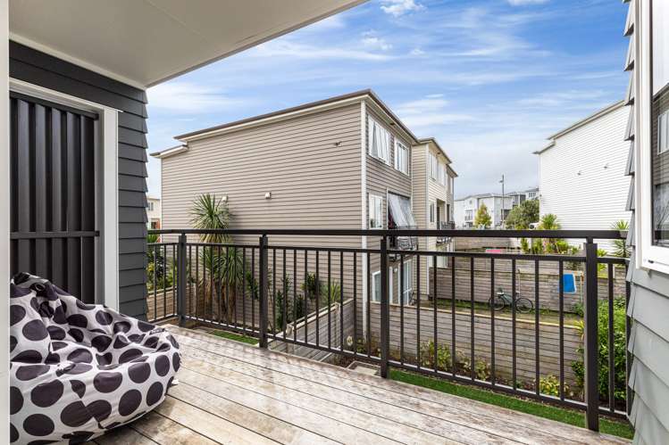 6 Fernly Rise Flat Bush_13