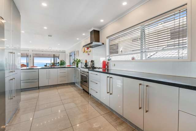 192 Vipond Road Stanmore Bay_3