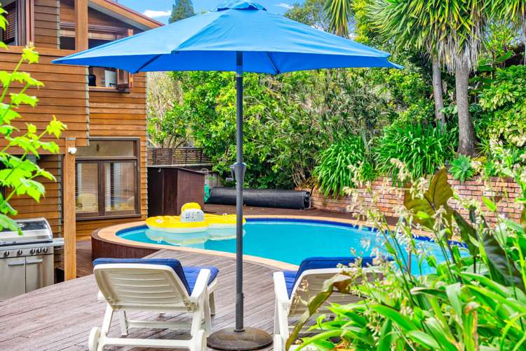 37 Kiteroa Terrace Rothesay Bay_19