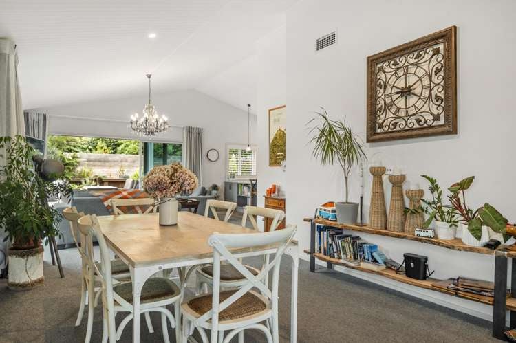 70 Chesham Avenue Waipahihi_8