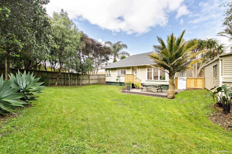 1 Glenford Lane Te Atatu Peninsula_5